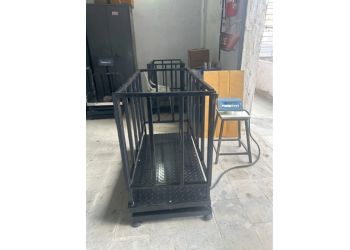 Animal weighing machine